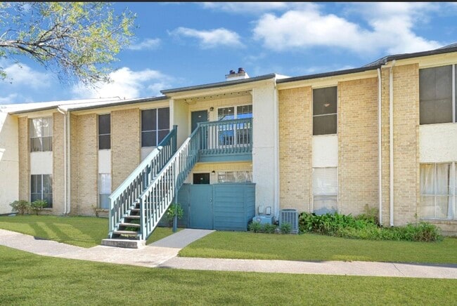 Building Photo - 250 El Dorado Blvd Unit 224