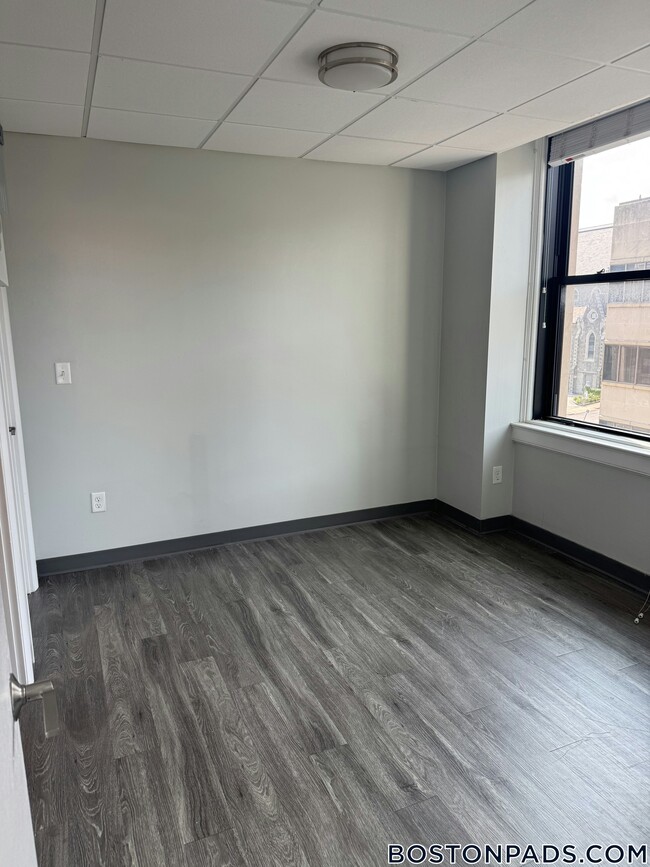507 Main St Unit 605