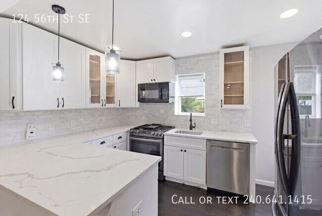 Photo - 124 56th St SE