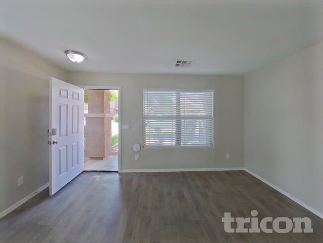 Photo - 45654 W Meadows Ln