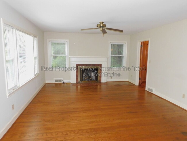 Photo - 715 S Hawthorne Rd