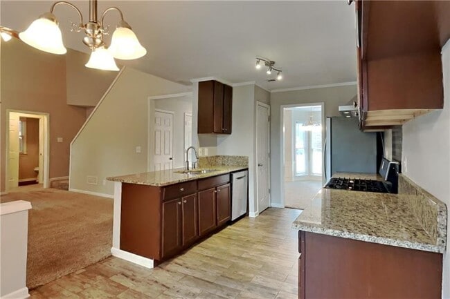 Photo - 345 Outwood Mill Ct