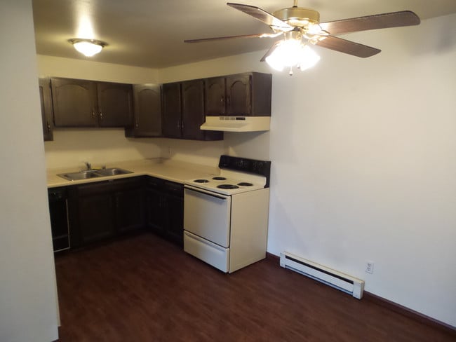Royal Court Apartments