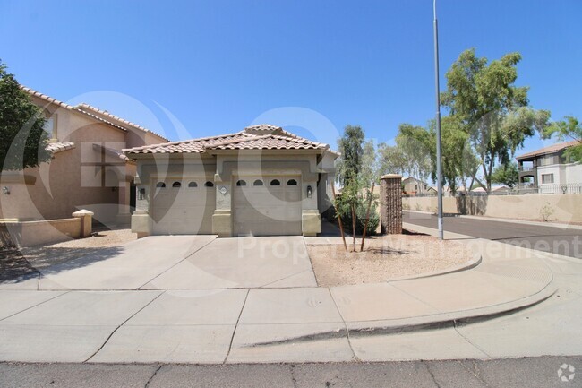 Building Photo - 10504 W Coronado Rd Rental