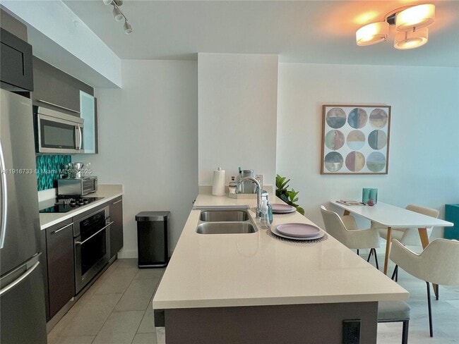 Photo - 55 SE 6th St Unit 2608