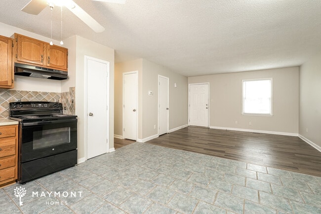 Photo - 2010 Glenside Dr