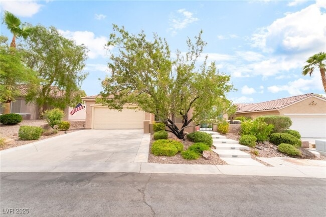Building Photo - 1630 Sebring Hills Dr Rental
