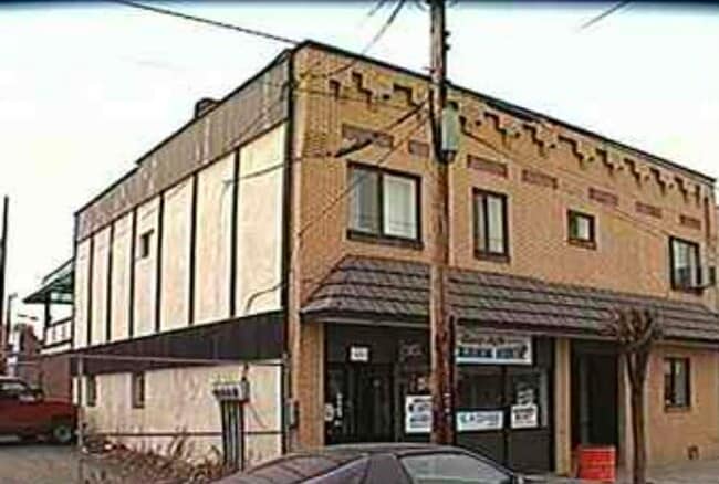 Photo - 424 Waddell Ave