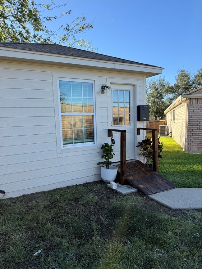 Photo - 5519 Rio Sabinas St