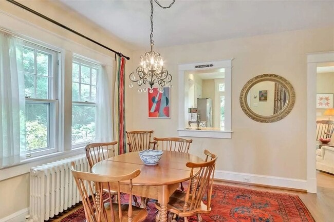 Photo - Charming & Pet-Friendly Downtown Gem