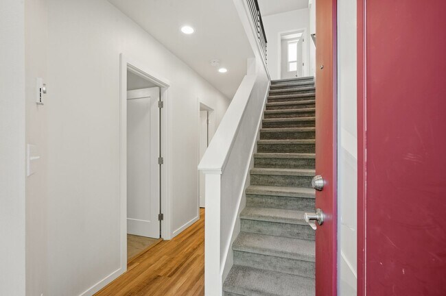 1546 NW 62nd St Unit 1546B