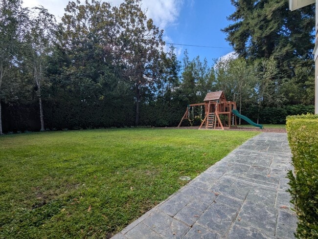 Building Photo - 1400 Cowper St Rental