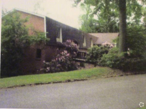 Building Photo - 106 Kirtley Strasse Unit 106 Kirtley Strasse Rental