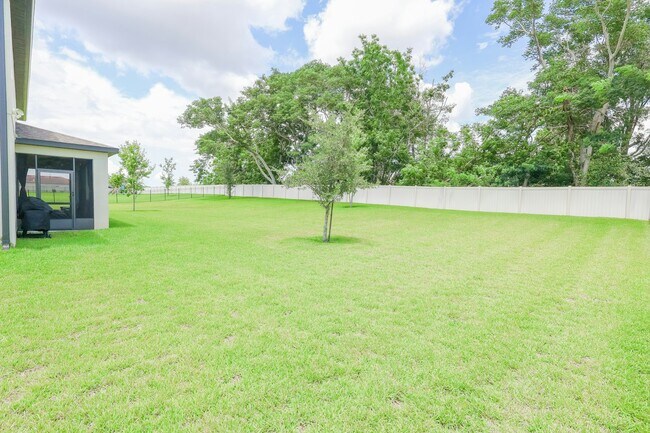 9841 Cabernet Ave