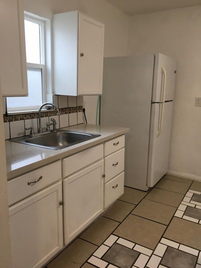 Photo - COMING SOON!! Unidad 2398