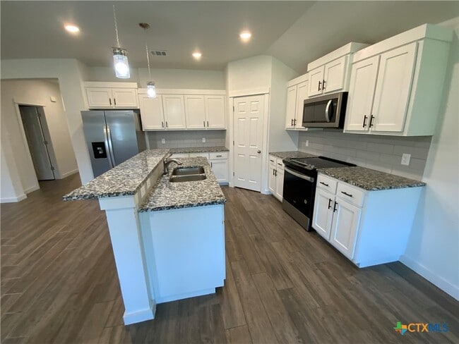 Photo - 1511 Fiddle Wood Wy