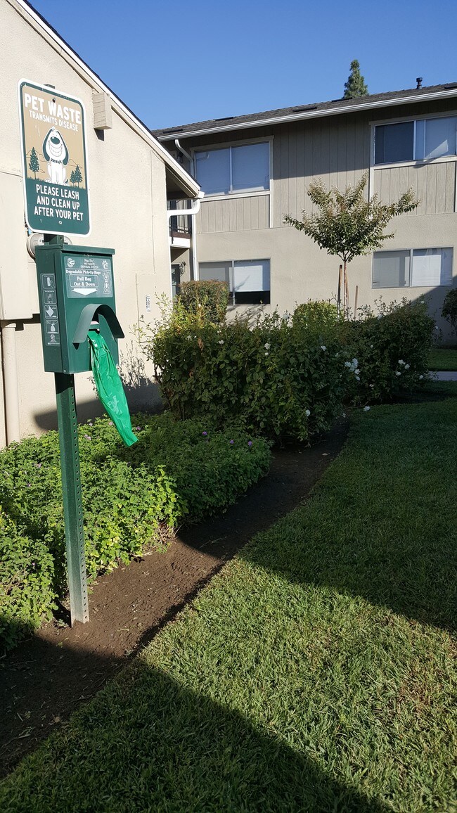 Granada Apartments For Rent in Clovis, CA