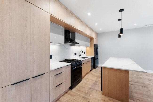 Photo - 7726 N Eastlake Ter Unit 1
