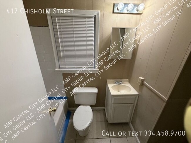 Photo - 417 Chisholm St