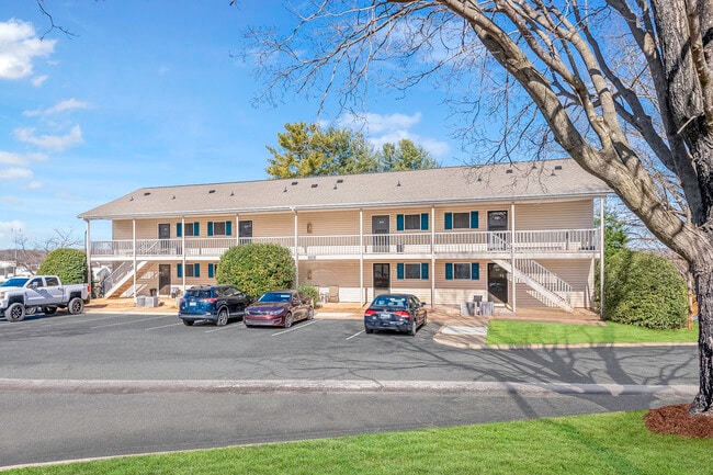 Photo - Signal Hill Apartments and Townhomes