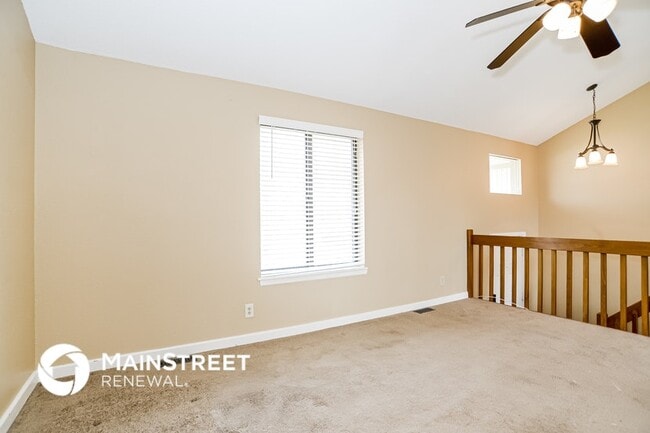 Photo - 611 W Sunrise Dr