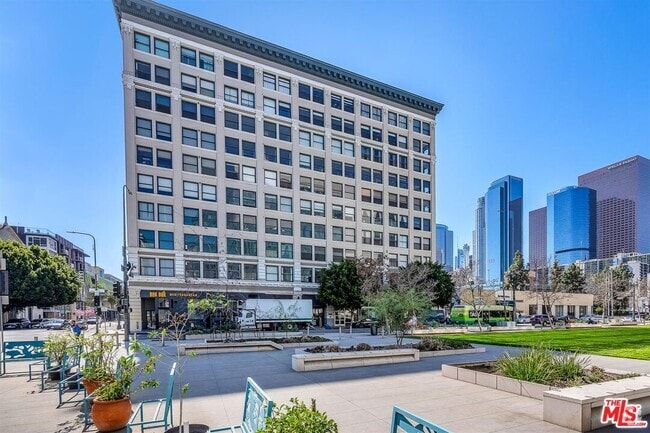 Building Photo - 108 W 2nd St Unit 213 Rental