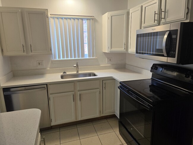 Photo - 30256 Southfield Rd