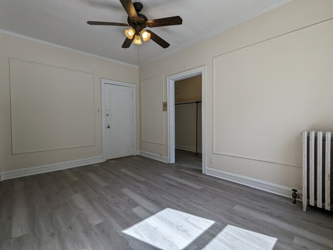 Photo - 2825 N Burling St Apartments