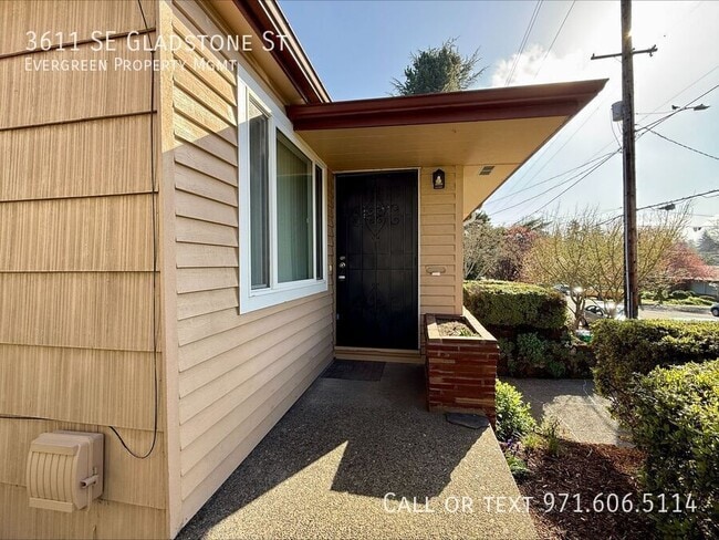 Photo - 3611 SE Gladstone St
