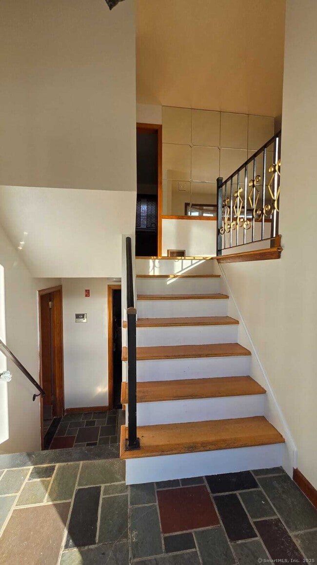 Photo - 127 Ursini Dr