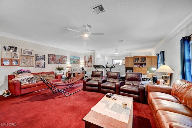 Photo - 8365 Haven St