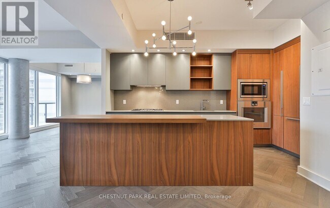 Photo - 128 Pears Ave. Unit 901