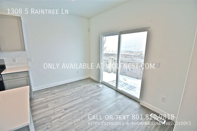 Photo - 1308 S Raintree Ln