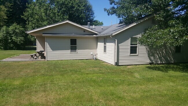 Photo - 4285 Parker Rd