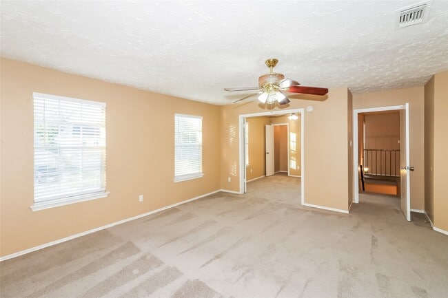 Photo - 14815 Oak Pines Dr