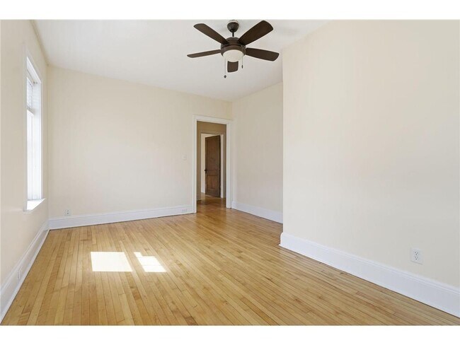 Photo - 220 E 19th St Unit 208