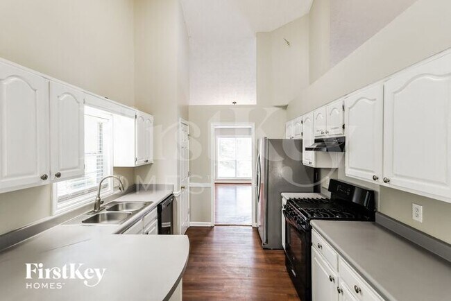 Photo - 1045 Eagle Pointe Dr NW