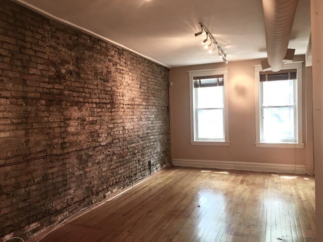 Photo - 1 bedroom in Chicago IL 60647 Unidad G