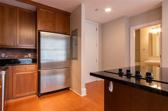 Photo - 57 Forsyth St NW Unidad 11F
