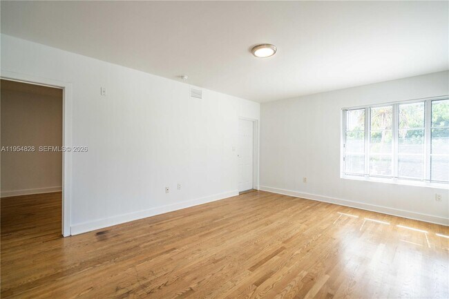 Photo - 2425 Flamingo Pl Unit 12