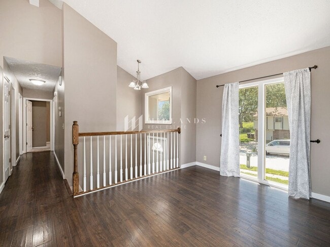 Photo - Millard 3 Bed / 2 Bath Split Entry