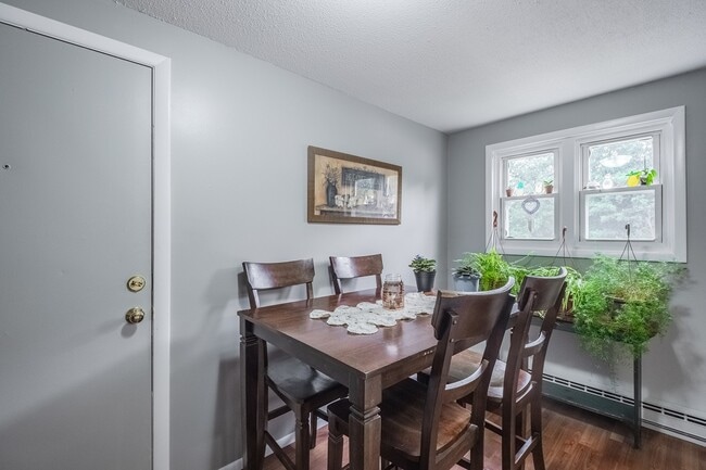 Photo - Barrington Hills Apartments