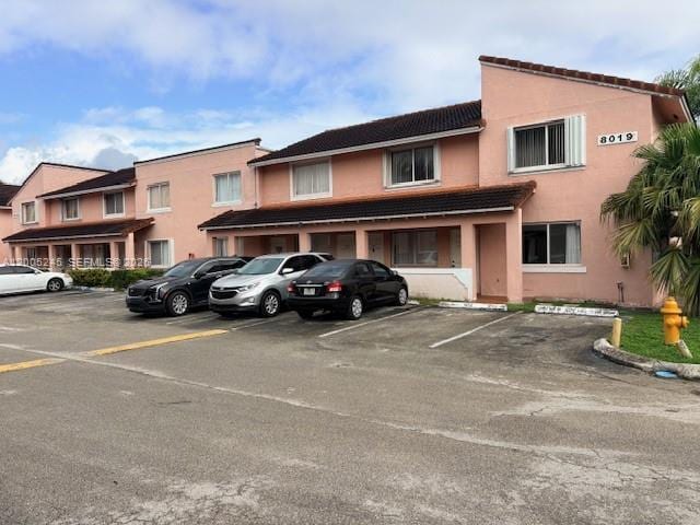 Building Photo - 8019 Lake Dr Unit 103