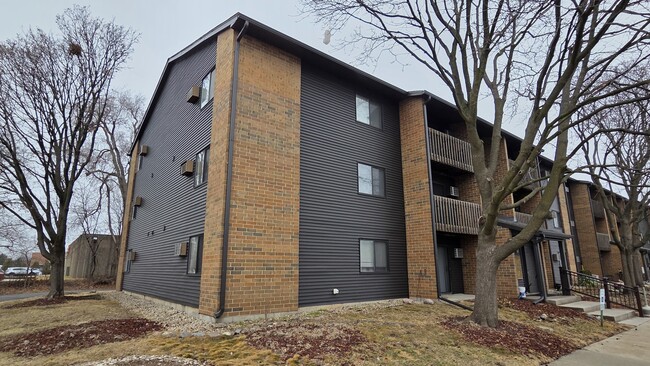 Photo - 627 S Virginia Rd Unit 212