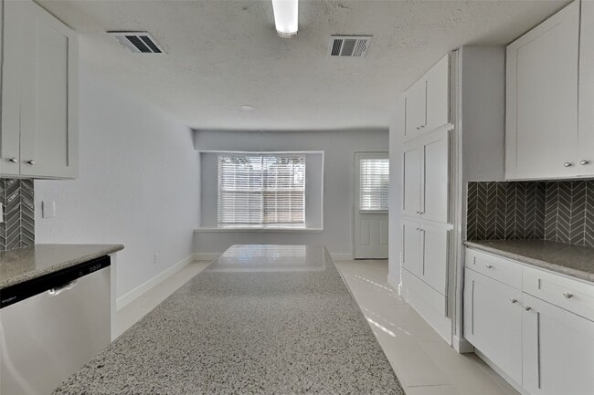 Photo - 18819 Sandia Pines Dr