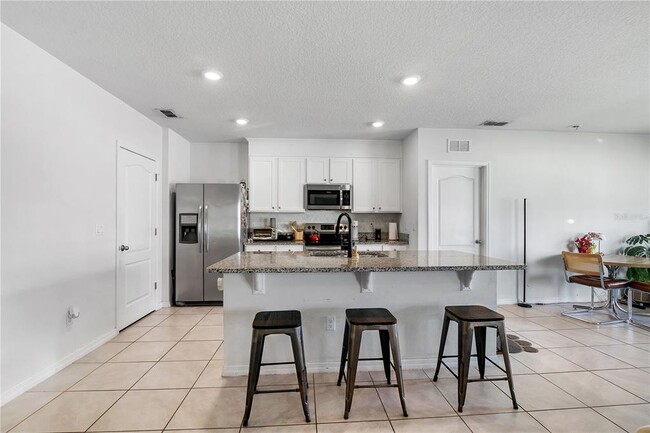 9009 Pinales Wy