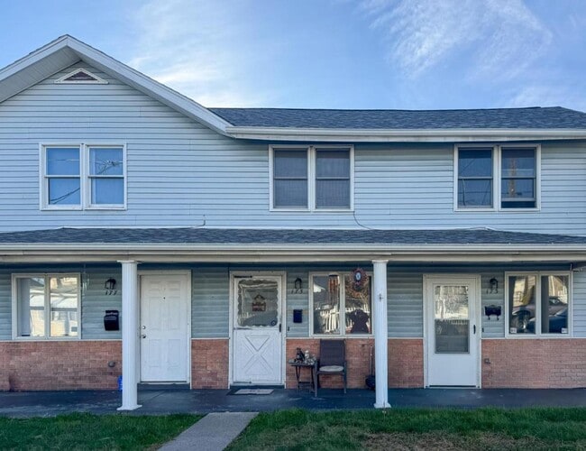 Building Photo - 173 E Union St