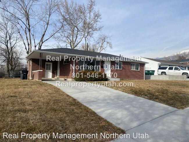 3 br, 1 bath House - 219 E. Crestwood Rd. - 3 br, 1 bath House - 219 E. Crestwood Rd.