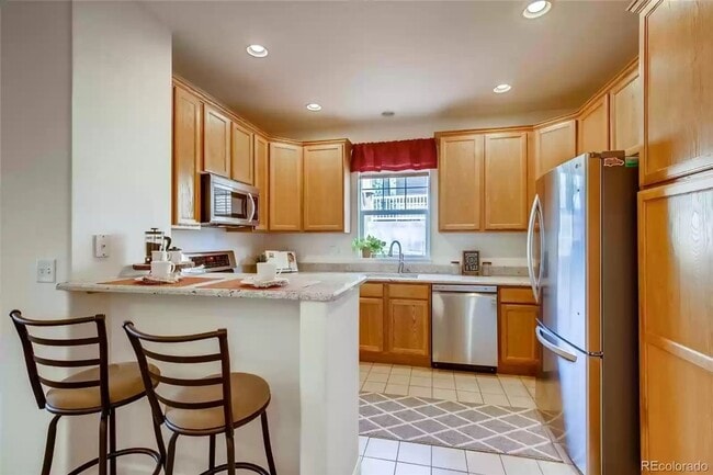 Photo - Spacious town home for rent Castle Rock Co