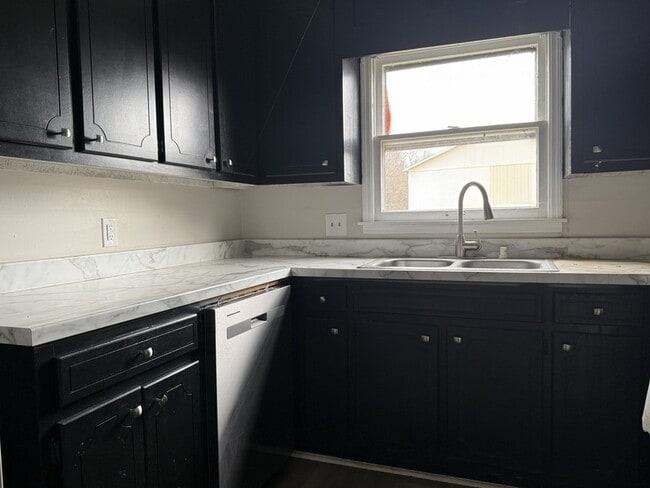 Photo - 4414 Bonnell Dr NW